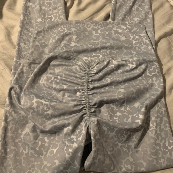 Echt wild scrunch leggings - Picture 2 of 6